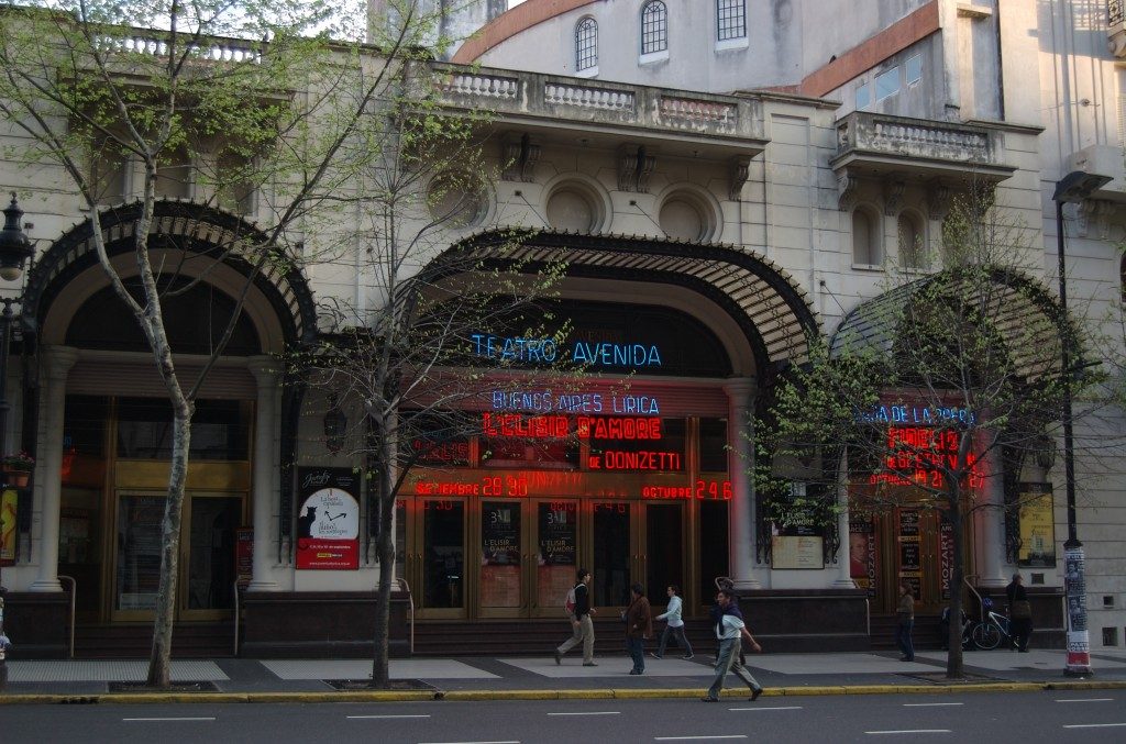 6_Teatro_Avenida