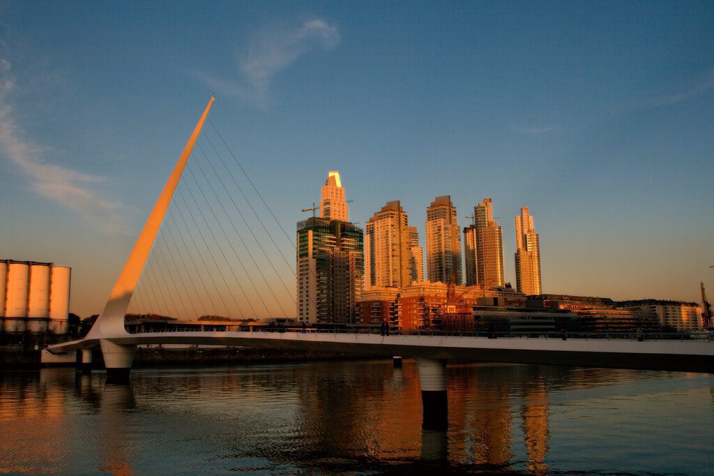 Puente_de_la_muljer_san_telmo (5)