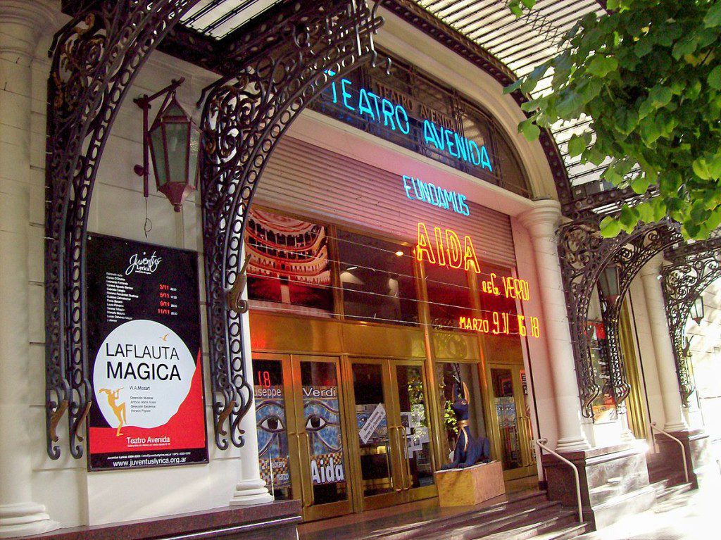 Avenida_de_Mayo_Teatro_Avenida-1024×767