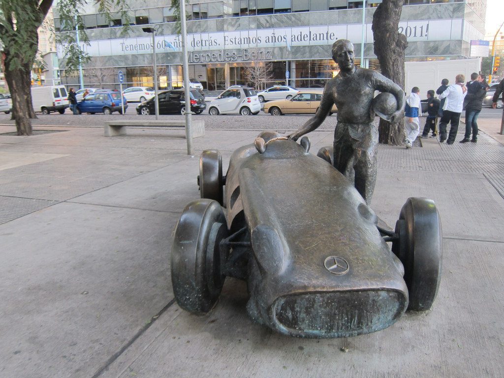 Puerto_madero_monumento