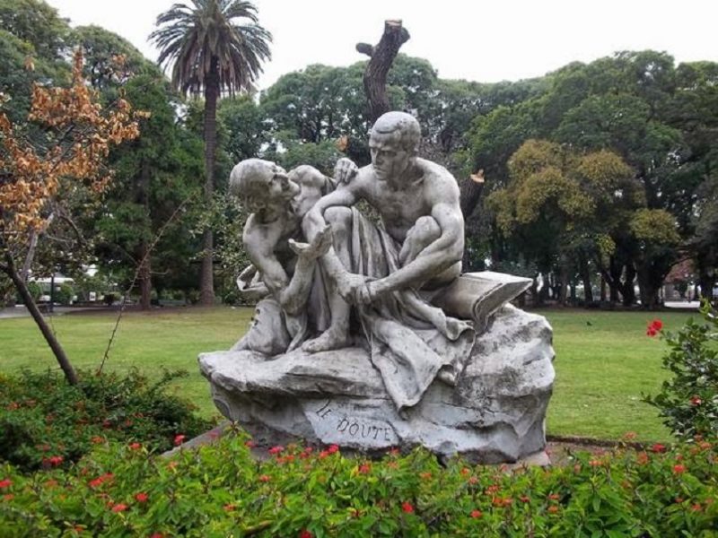 Praça-San-Martín-La-duda Praça-San-Martín-La-duda