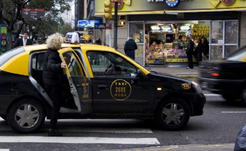 é-seguro-andar-de-táxi-em-Buenos-Aires-usuária
