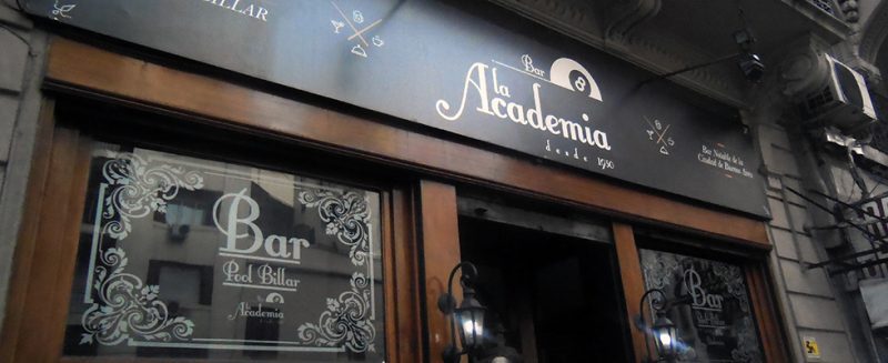 cafés-e-bares-24-horas-de-Buenos-Airesbar_la_academia_980 cafés-e-bares-24-horas-de-Buenos-Airesbar_la_academia_980