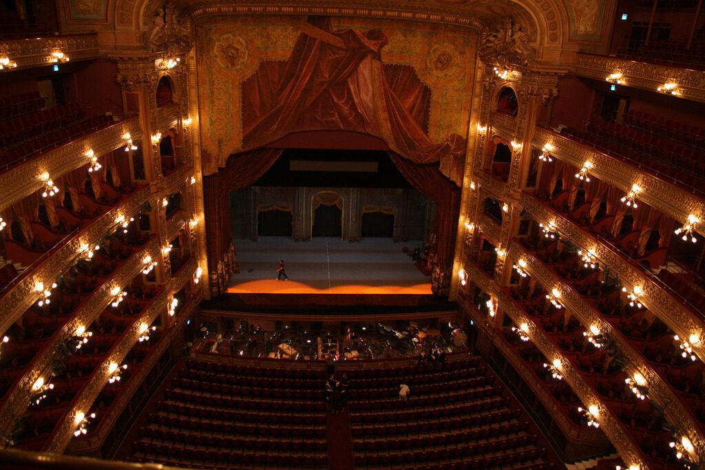 Colon (6)