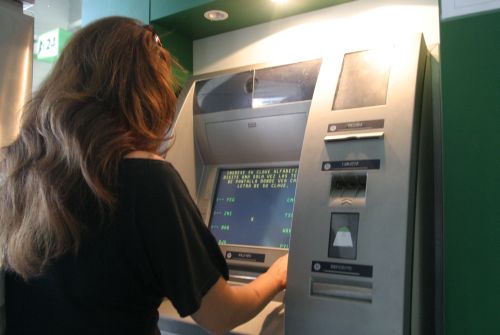 Como-sacar-dinheiro-em-Buenos-Aires_www.amsafegenerallopez_com