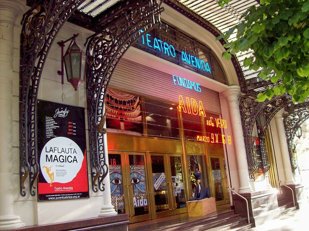 Avenida_de_Mayo_Teatro_Avenida