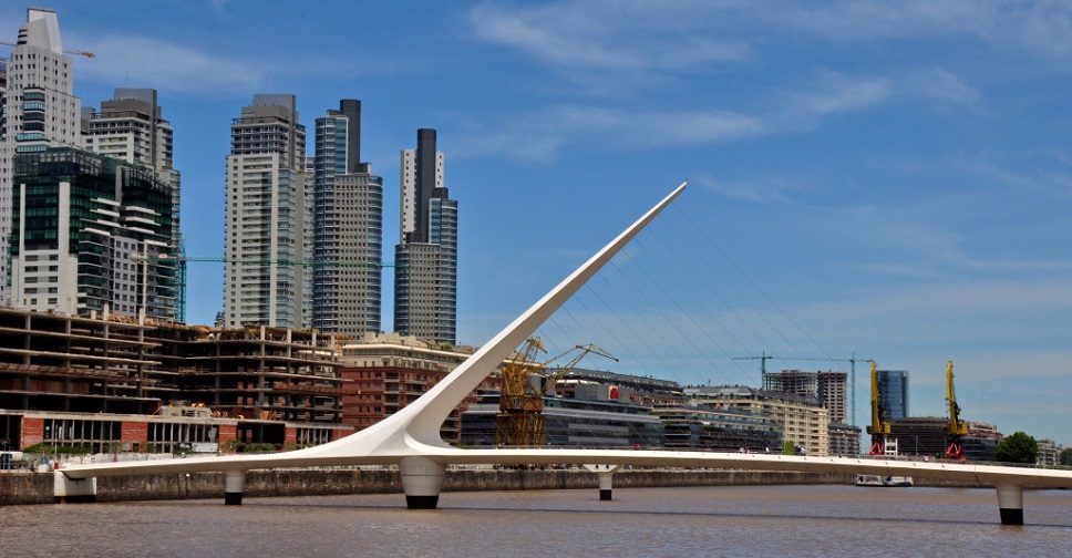 clima e temperatura em Buenos Aires - Puente de la Mujer